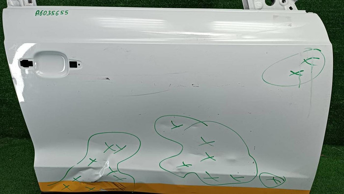 Дверь передняя правая Audi Q3 1 8U (2011-2018)