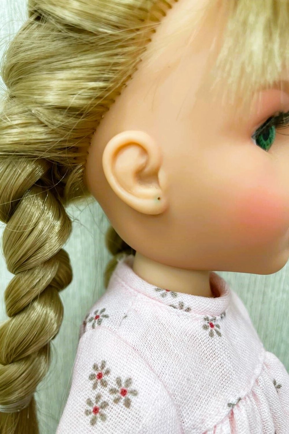 УЦЕНКА Кукла Paola Reina 32см Злата виниловая (04680)