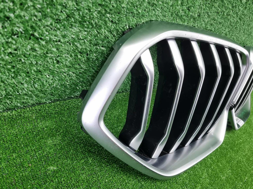 Решетка радиатора BMW X6 G06 (2019-2023)