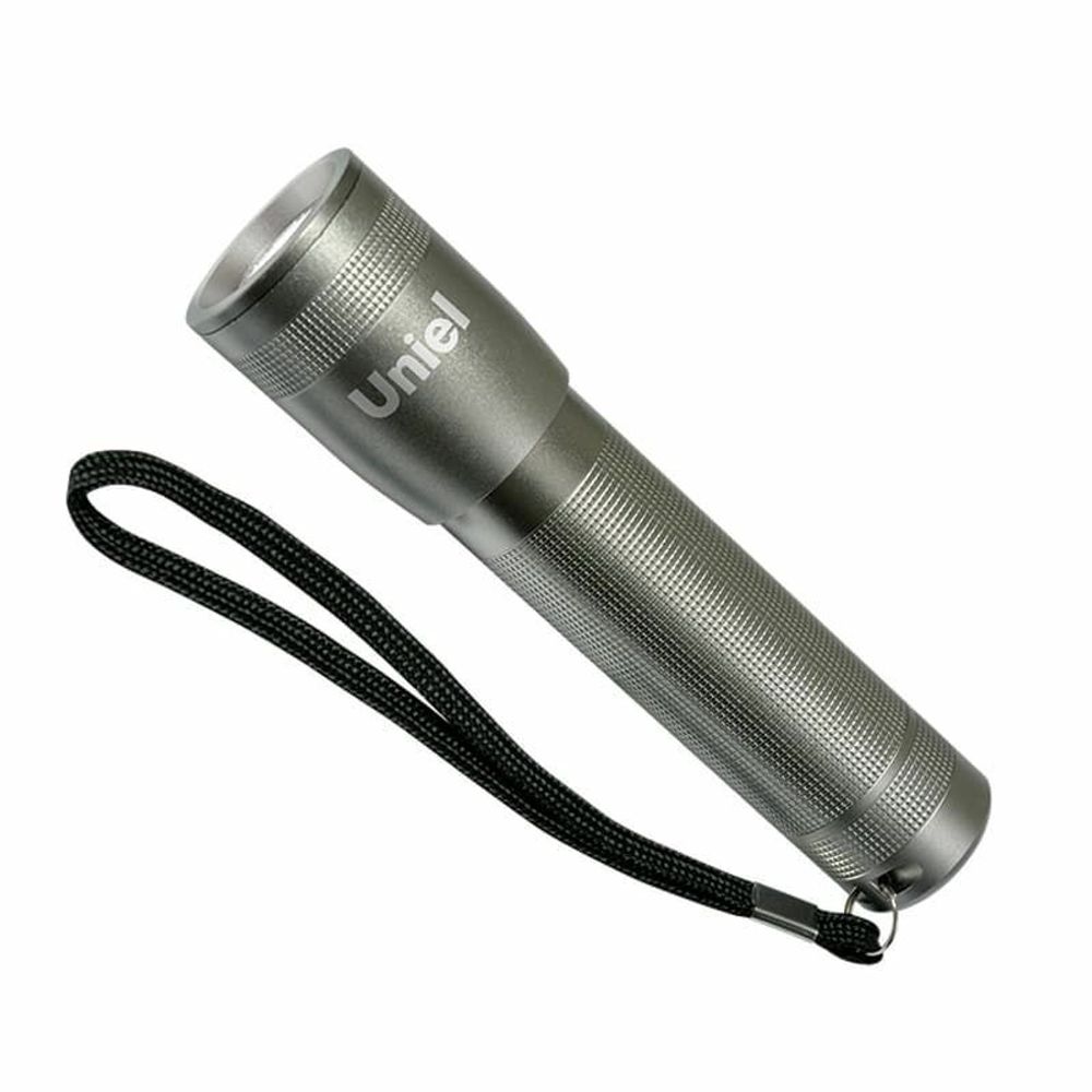 S-LD015-C Silver Фонарь Uniel серии Стандарт «In Focus — 1 max », алюминиевый корпус, 1 Watt Led, упаковка — кламшелл, 3хААА н/к, цвет — серебро