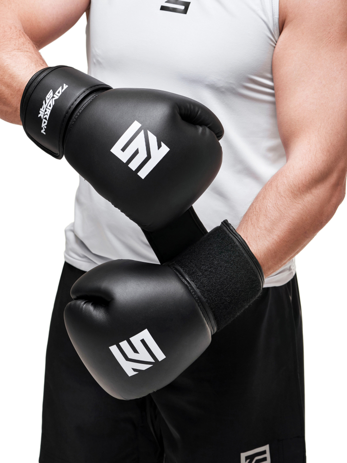 Перчатки для бокса черные Tomorrow star