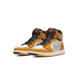 Nike Air Jordan 1 High Element Gore-Tex "Light Curry"