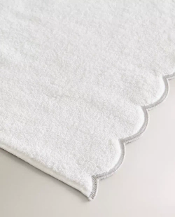 ZARA HOME БАННОЕ ПОЛОТЕНЦЕ С ВОЛНИСТОЙ КРОМКОЙ, СЕРЕБРЯНЫЙ