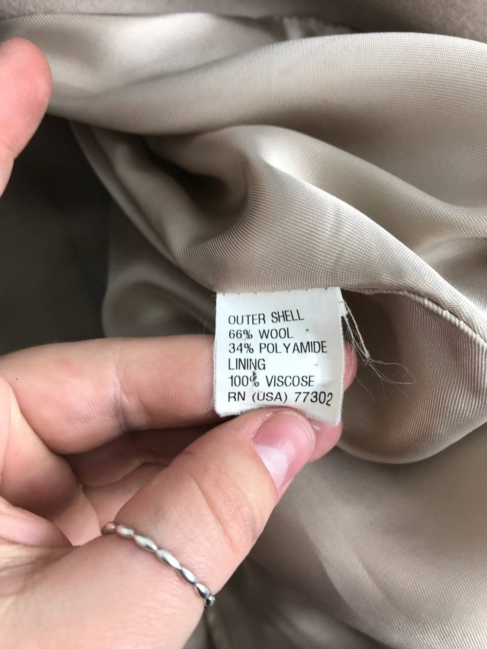 Пальто весеннее 42 размер