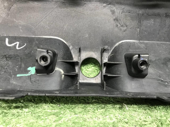 Накладка переднего бампера Zeekr 001 (2021-2024)