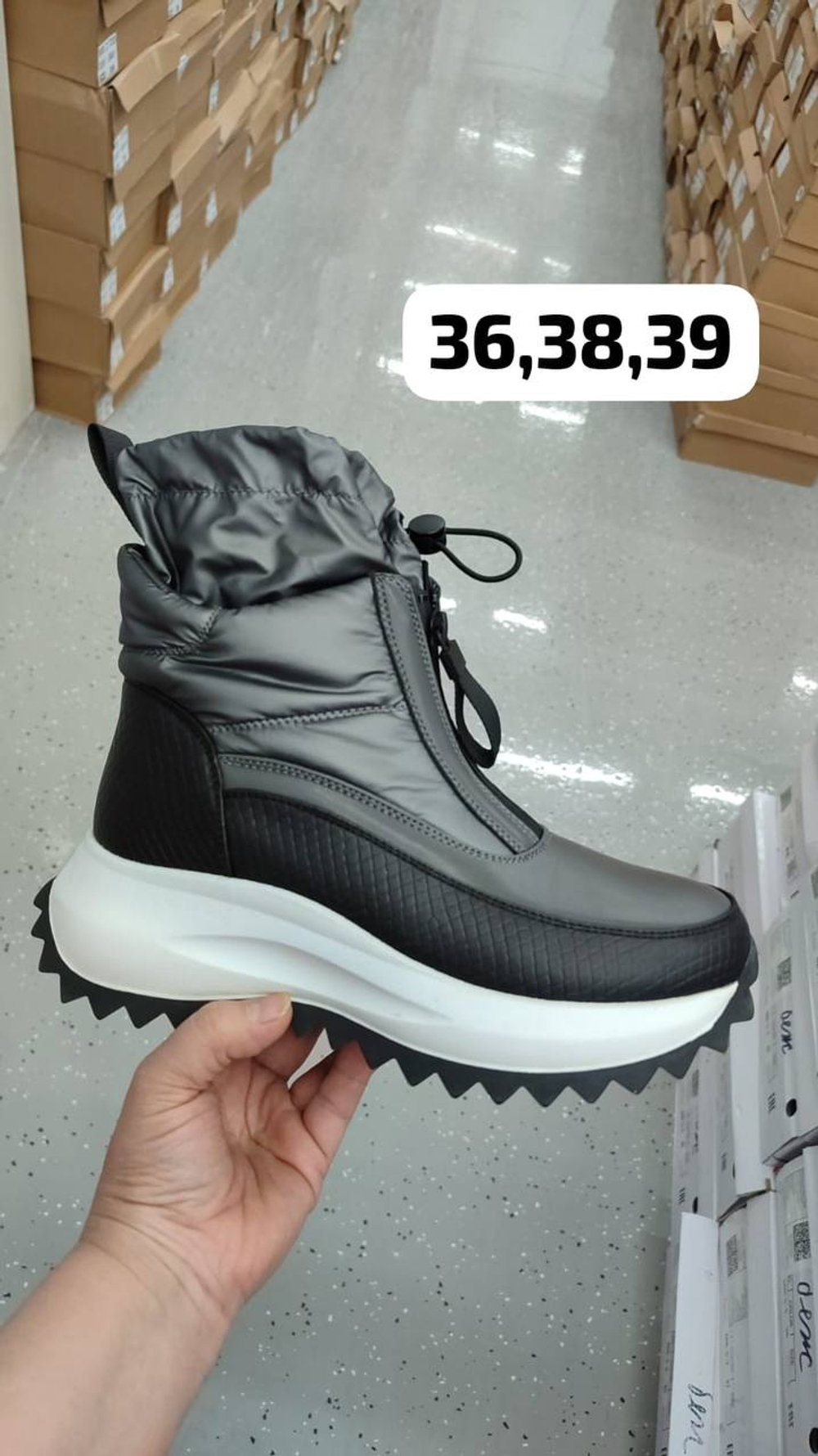 Женские ботинки-хайкеры