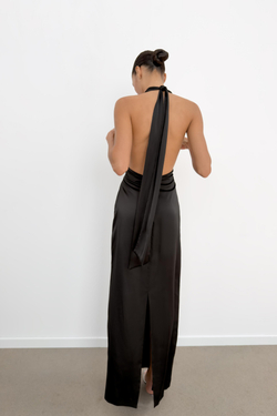 ZARA ДЛИННОЕ АТЛАСНОЕ ПЛАТЬЕ ХАЛТЕР, ЧЕРНЫЙ