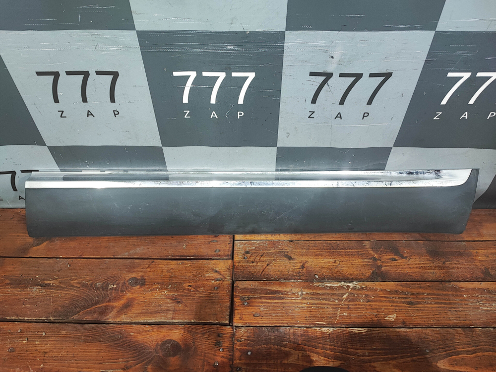 Накладка двери передней правой Kia Sorento 3 Prime (UM) 14-20 Б/У Оригинал 87722c5200