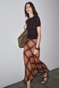 ZARA ОДНОТОННЫЙ ТРИКОТАЖНЫЙ ТОП С КОРОТКИМИ РУКАВАМИ, БАКЛАЖАННЫЙ