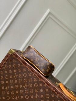 Louis Vuitton Nano Boulogne