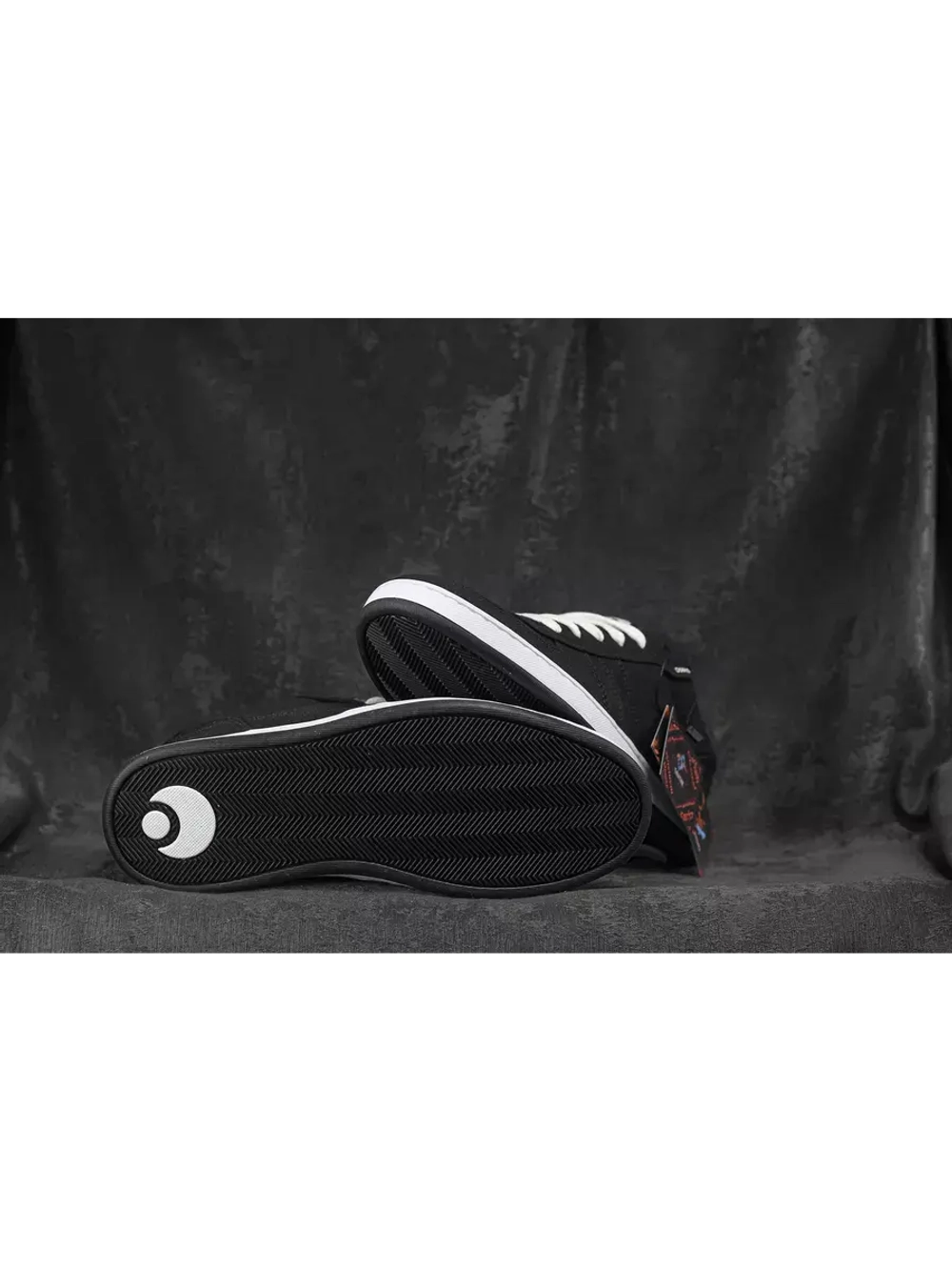 Дутые кеды Relic от Savitar Shoes Company
