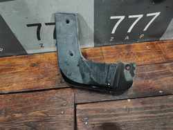 Брызговик передний правый Kia Rio 4 X-Line 17-нв Б/У Оригинал 86832H0500