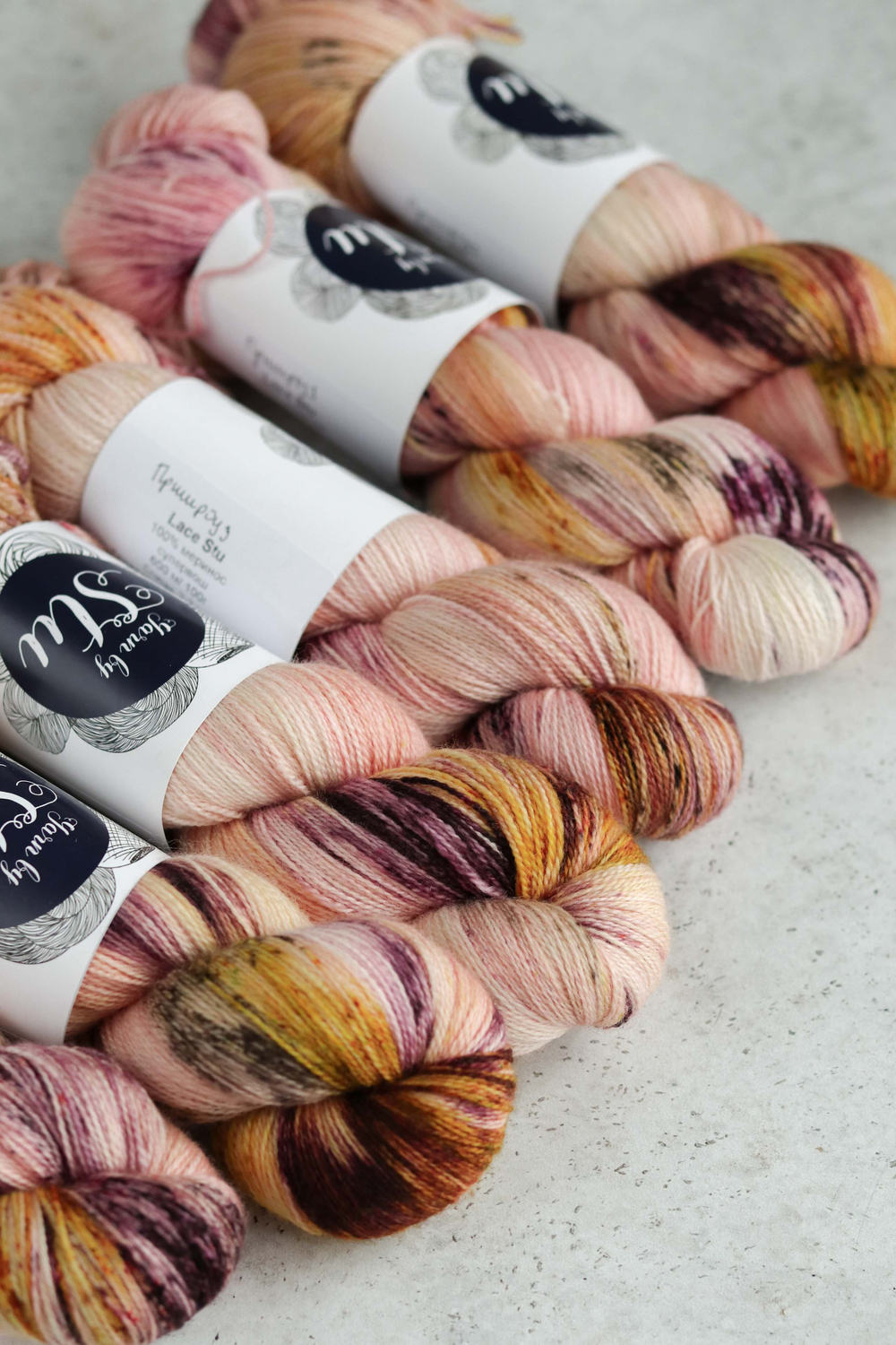 пряжа "Примроуз" Lace Stu