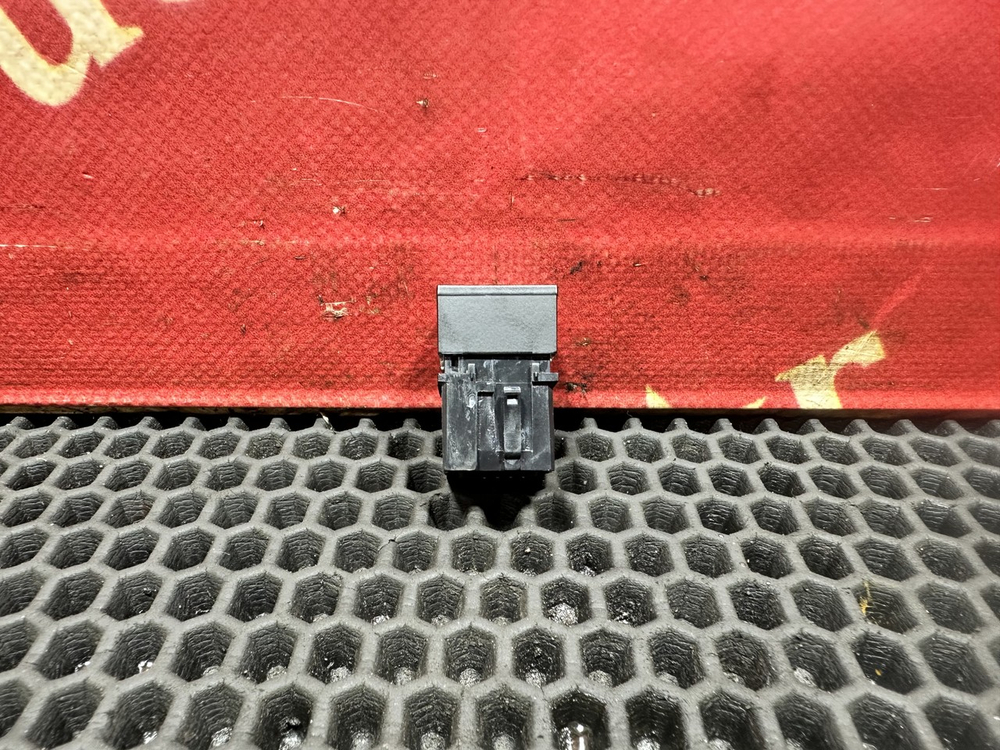 Кнопка блокировки дифференциала