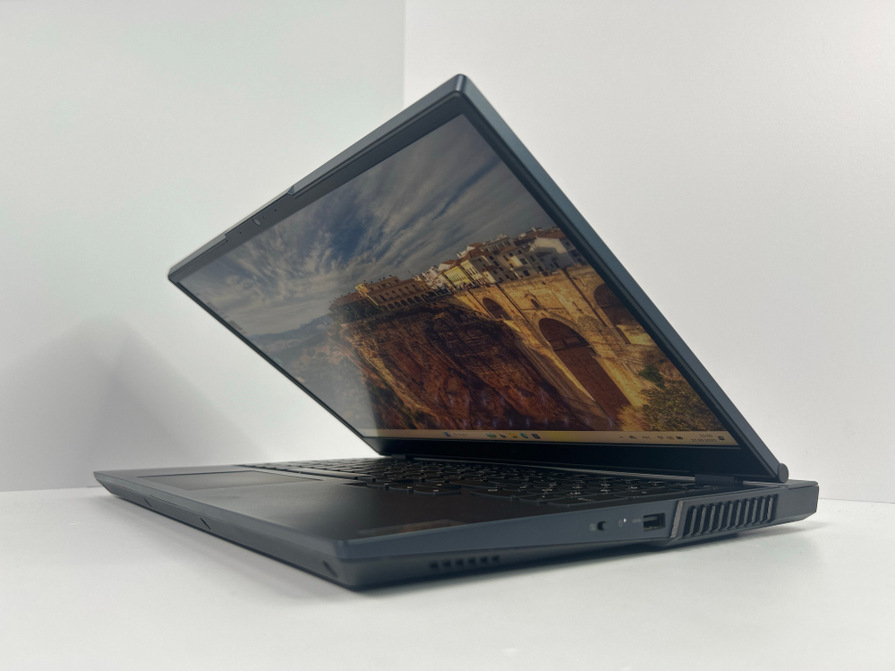 Ноутбук Lenovo Legion 5 15ACH6H (82JU005FRU) 15.6"/AMD Ryzen 5 5600H/RAM 16GB/SSD 1TB/nVidia GeForce RTX 3070 8 GB/1920x1080/IPS 165hz/Windows 10/Подсветка кл-ры: LED/синий. Состояние: B1