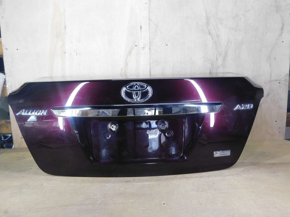 крышка багажника Toyota Allion ZRT260