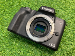 Canon EOS M50 Kit 15-45mm IS STM 6.000 кадров