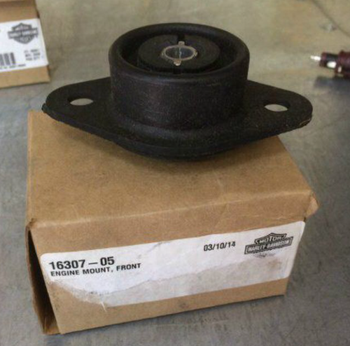 16307-05 ОПОРА ДВИГАТЕЛЯ/МЕТАЛЛИЧЕСКАЯ ЧАШКА И МЕТАЛЛИЧЕСКАЯ ВТУЛКА, СОЕДИНЕННЫЕ РЕЗИНОВЫМ НАПОЛНИТЕЛЕМ/ -50%