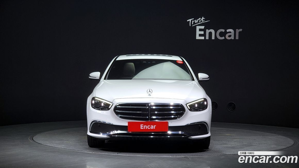 Mercedes-Benz E-Class W213 E300e 4MATIC Exclusive (08.2021)