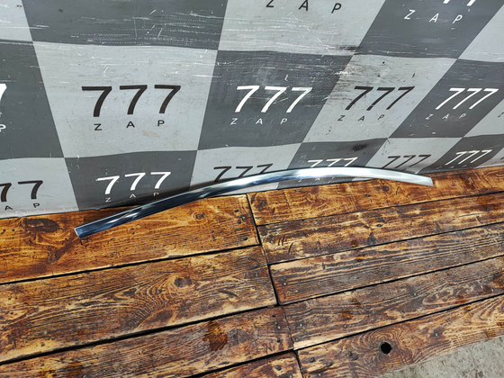 Молдинг двери передней левой Voyah Dream 21-нв Б/У Оригинал H56A6107045AA