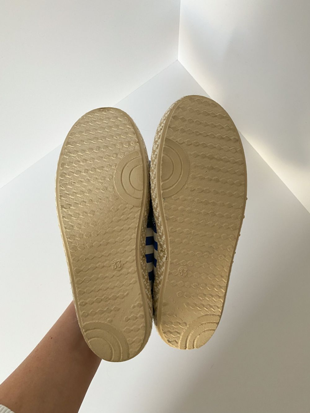 Новые текстильные слипоны  Monnalisa, 32