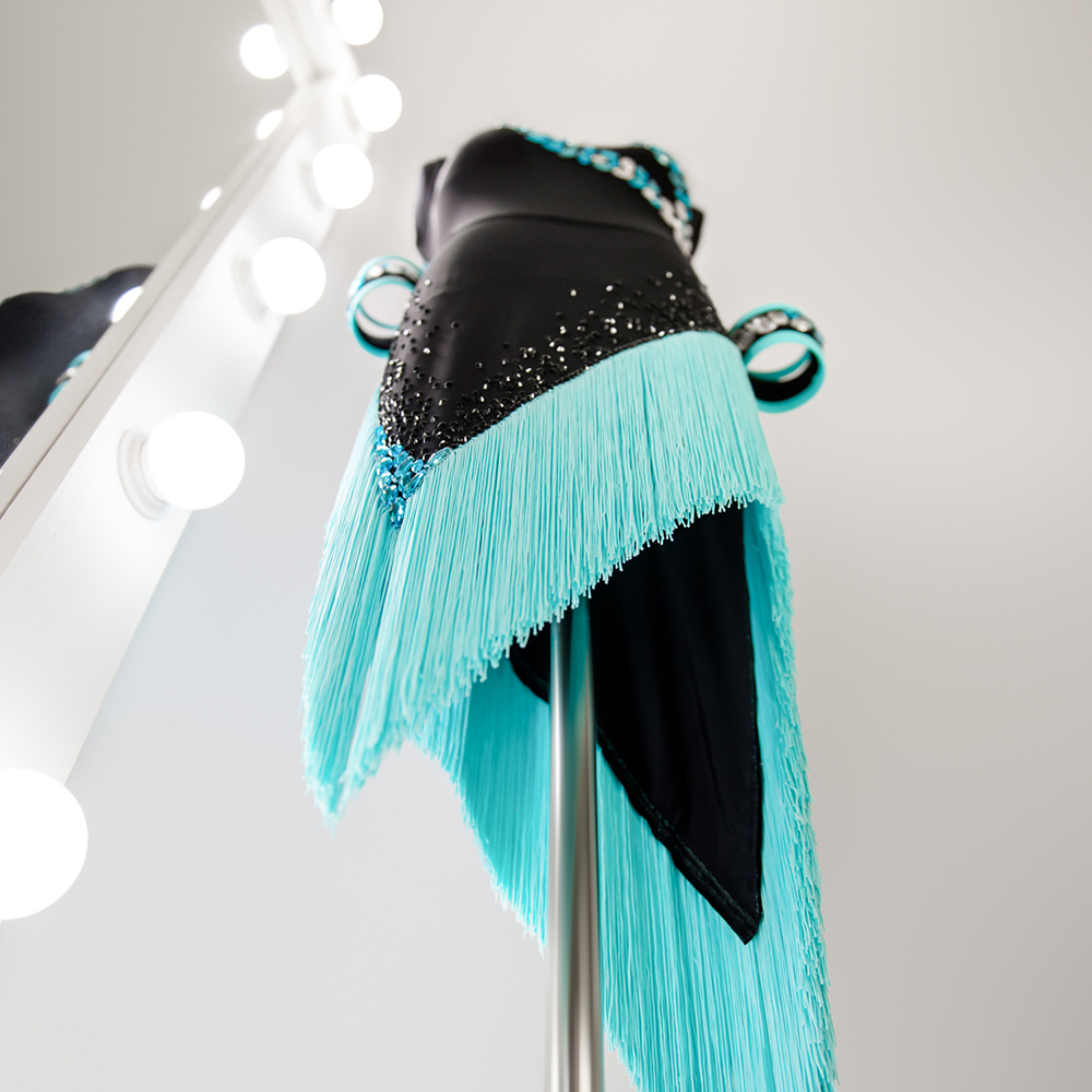 пошив платьев для танцев