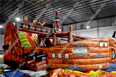 Надувной корабль "Весёлый Роджер Brown"