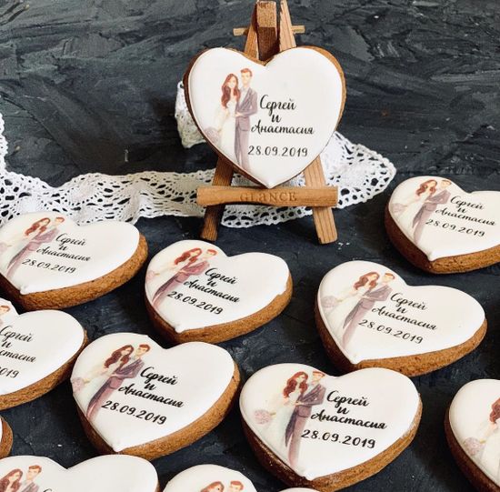 Пряники свадебные с женихом и невестой