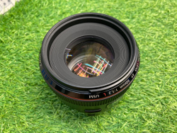 Canon EF 50mm 1.2L USM