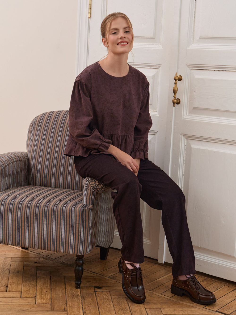 Брюки классические вельветовые