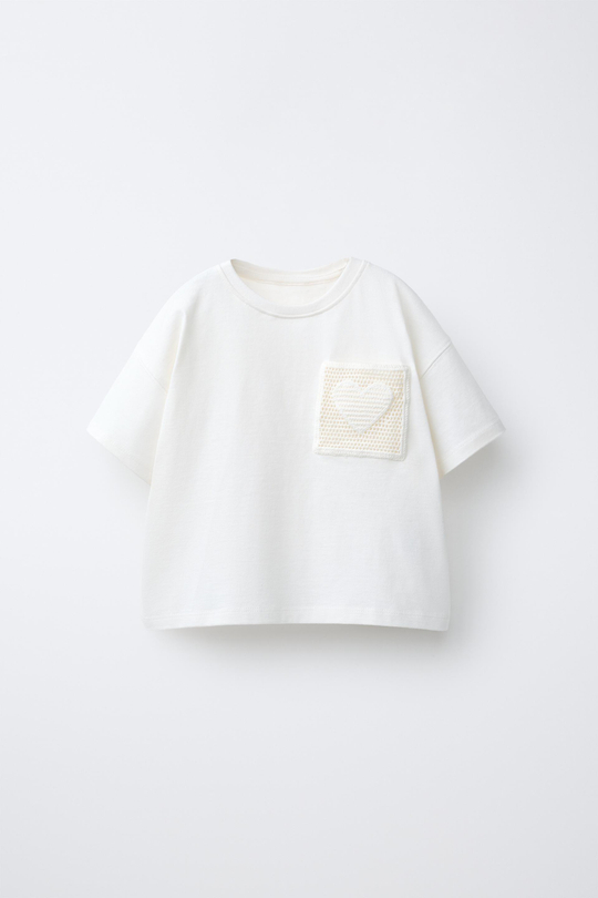 ZARA ФУТБОЛКА С КАРМАНОМ ИЗ КРУЖЕВА КРОШЕ, БЕЛЫЙ