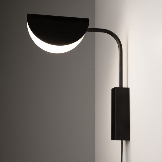 Настенный светильник (бра) Maytoni MOD126WL-01B