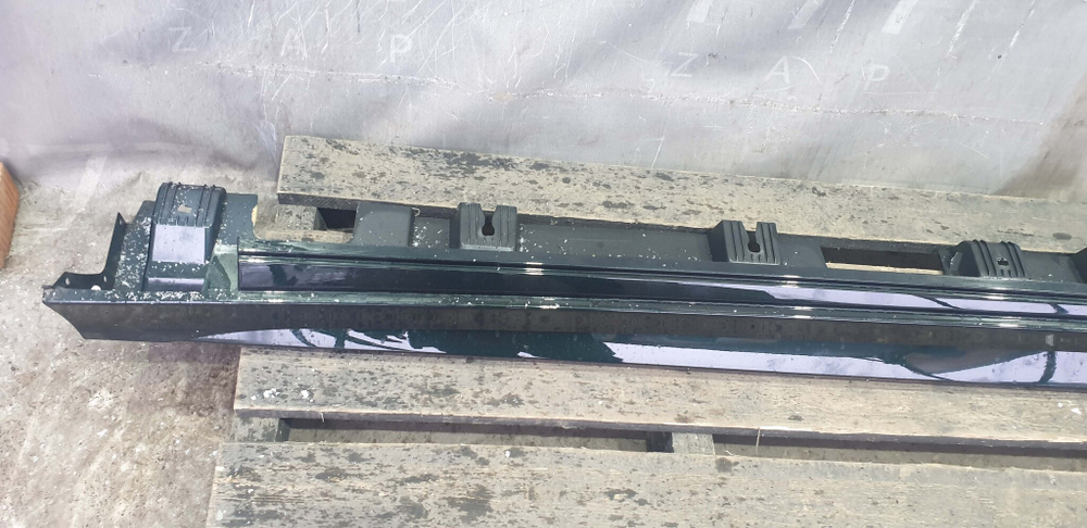 Накладка порога левого Mercedes GLE (V167)  Б/У Оригинал A1676982101