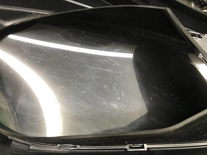 Стекло фары левое Kia Rio 4 FB (2017-2020)