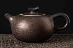 312062 Чайник ЗОЛОТАЯ ГЛАЗУРЬ "Красавица Сиши", h=5,5см, 170 мл, керамика