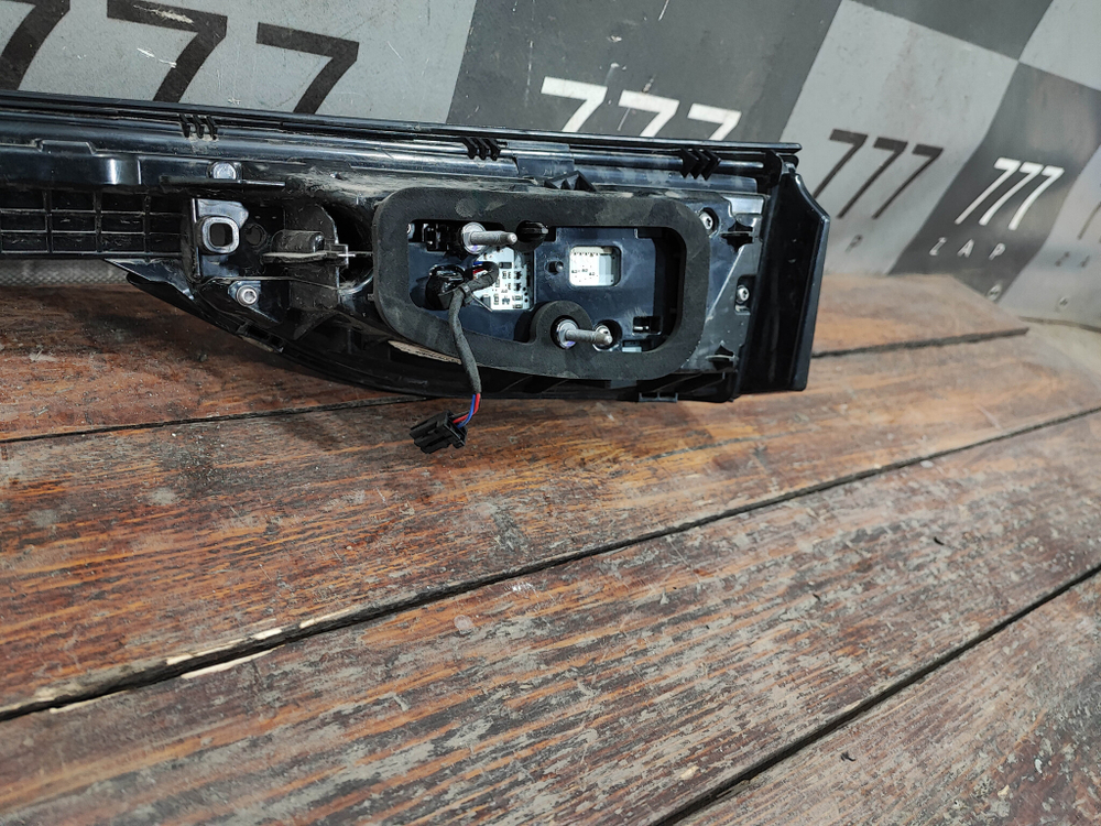 Фонарь задний центральный Exeed TXL Б/У Оригинал целый 605000048AAASR