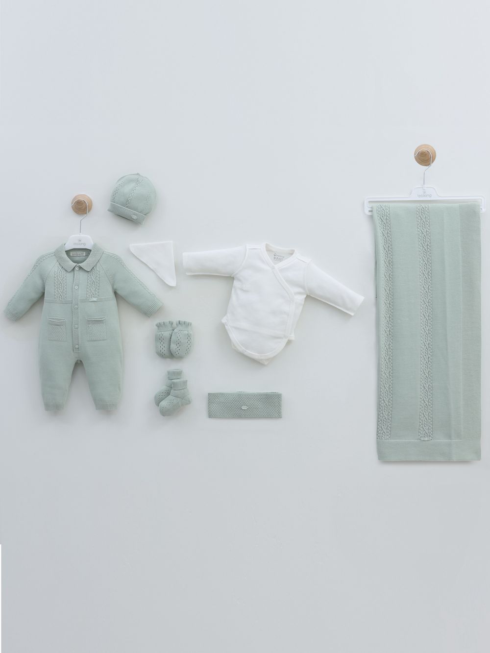 комплект на выписку