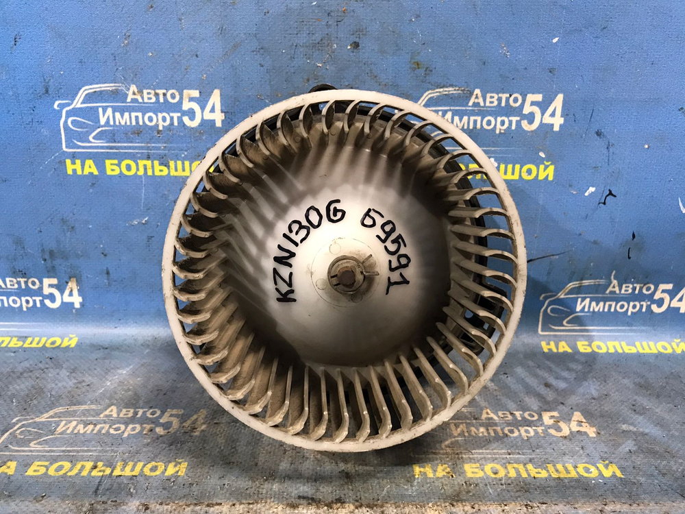 Моторчик печки TOYOTA HILUX SURF 1989–1995