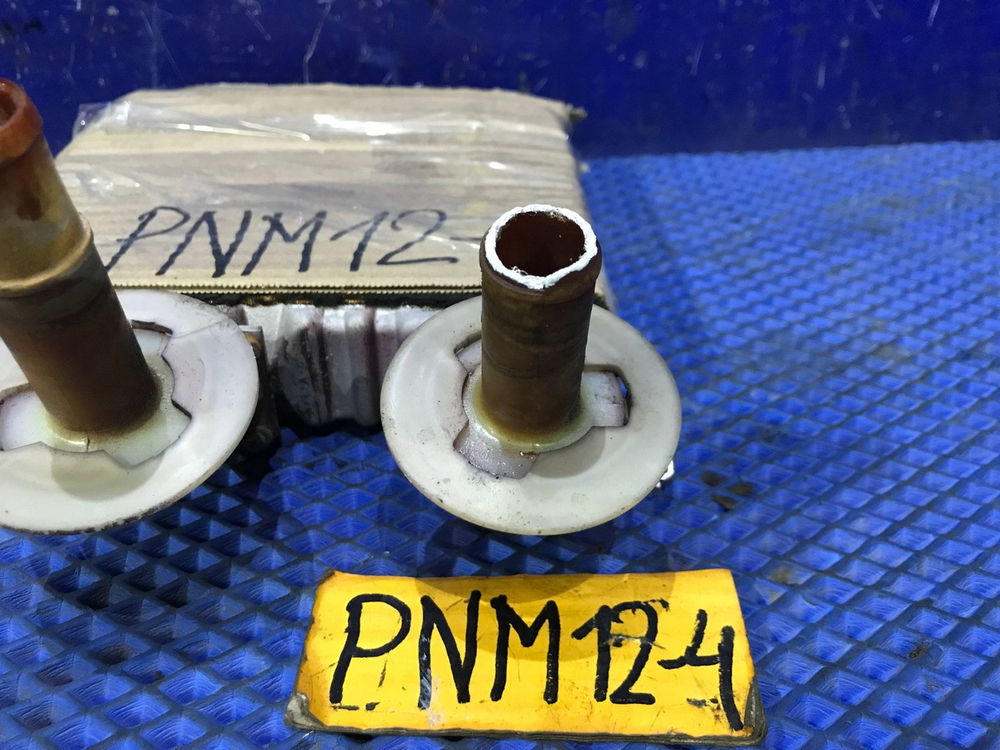 Радиатор печки NISSAN LIBERTY 1998