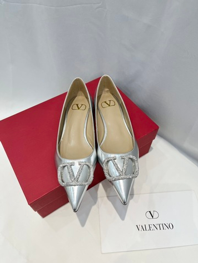 Valentino Vlogo Ballet Flat
