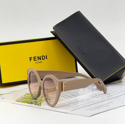 Солнцезащитные очки Fendi