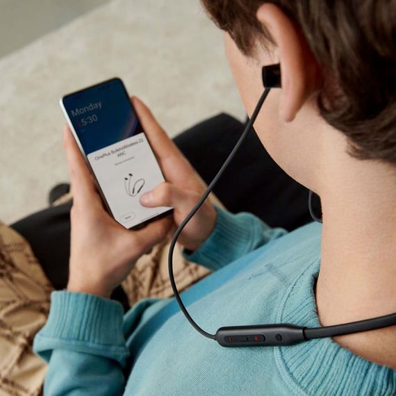 OnePlus Bullets Wireless Z2 Beam Blue