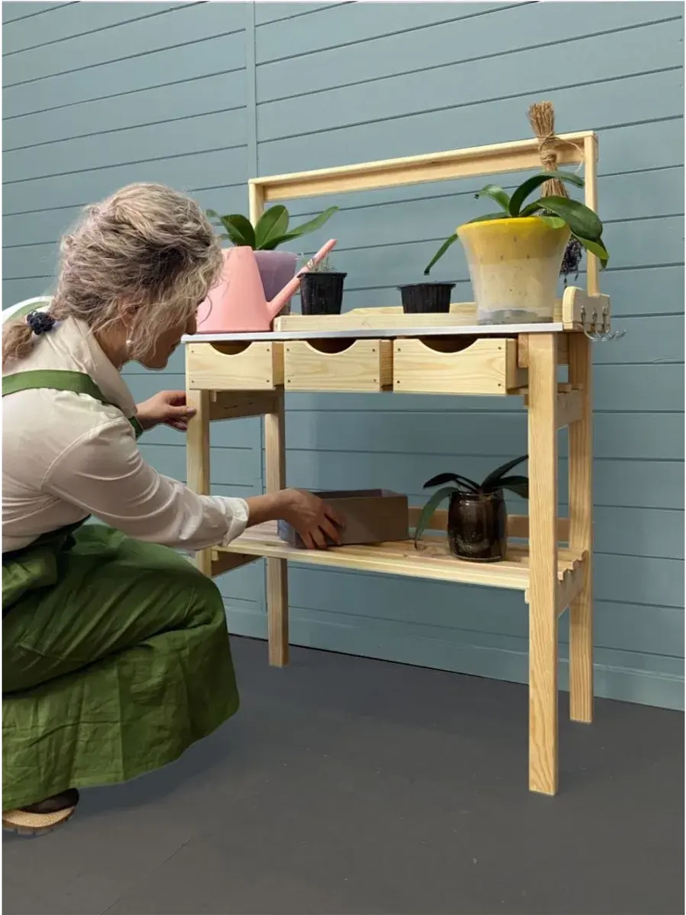 Стол садовый для рассады и растений