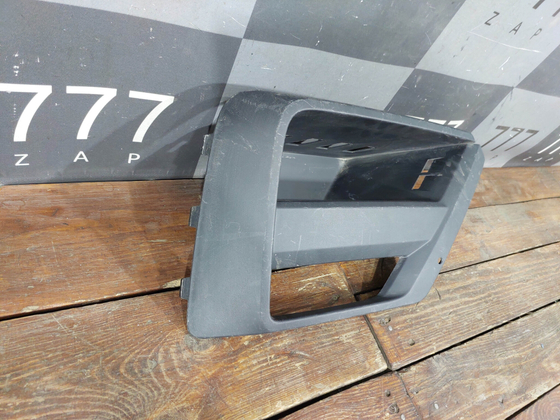 Накладка ПТФ левая Volkswagen Crafter 2 16-нв Б/У Оригинал 7C0853666A9B9