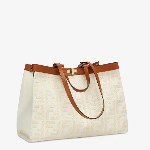 Сумка Fendi Peekaboo X-tote белый