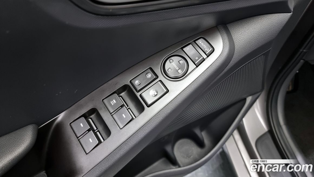 Hyundai The New Ionic Hybrid 1.6 HEV (05.2020)