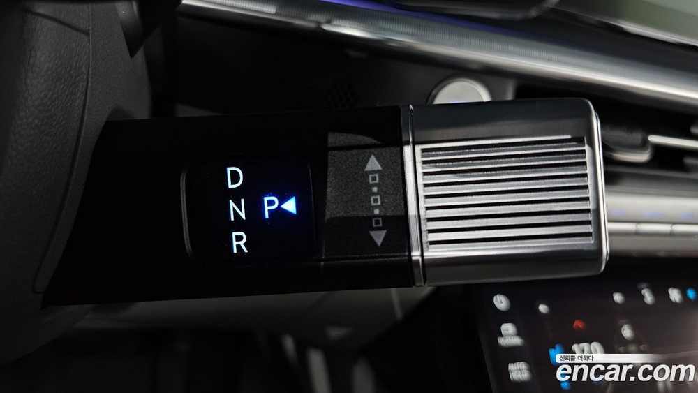 Hyundai Grandeur (Azera) (GN7) 2.5 Бензин 2WD (01.2023)