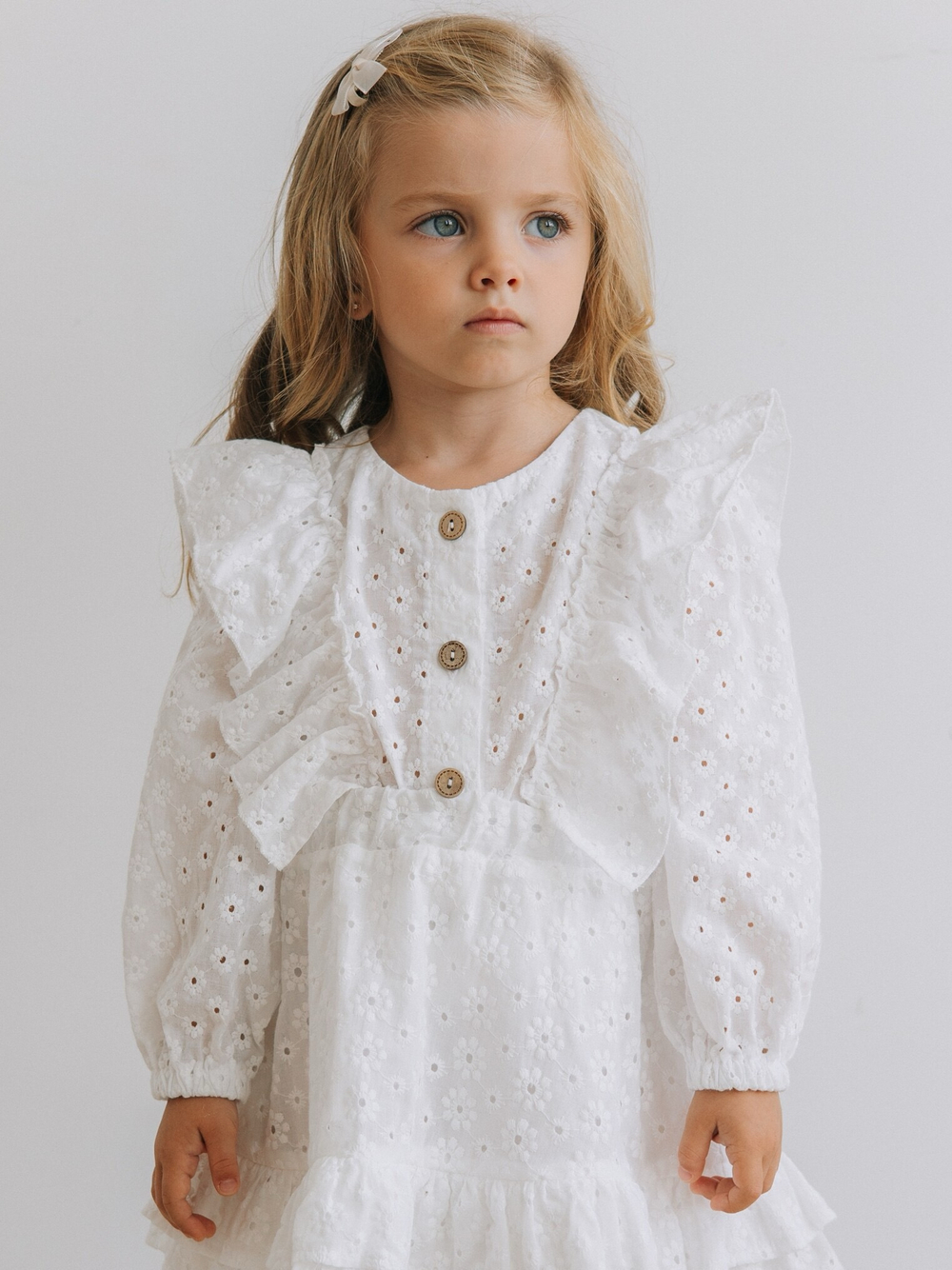 Блузка с рюшами, Молоко