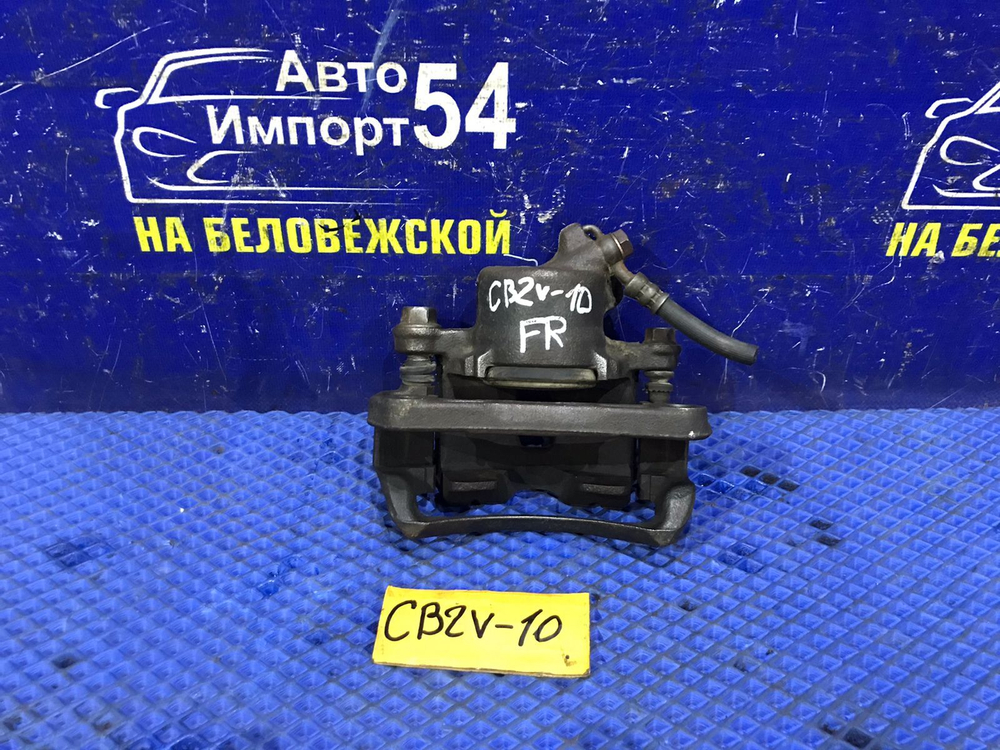 Суппорт тормозной передний правый MITSUBISHI LIBERO 1999