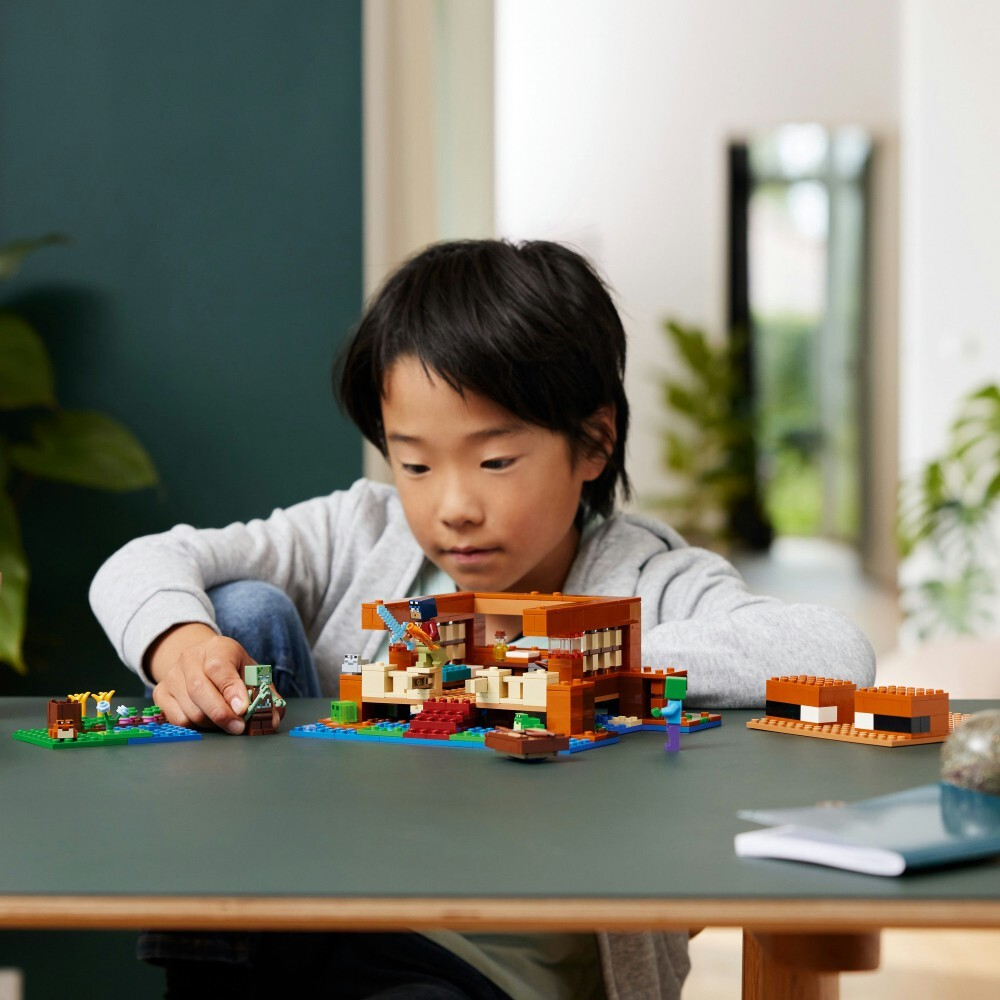LEGO Minecraft - Дом-лягушка 21256 / артикул   21256  / GTIN 5702017583327